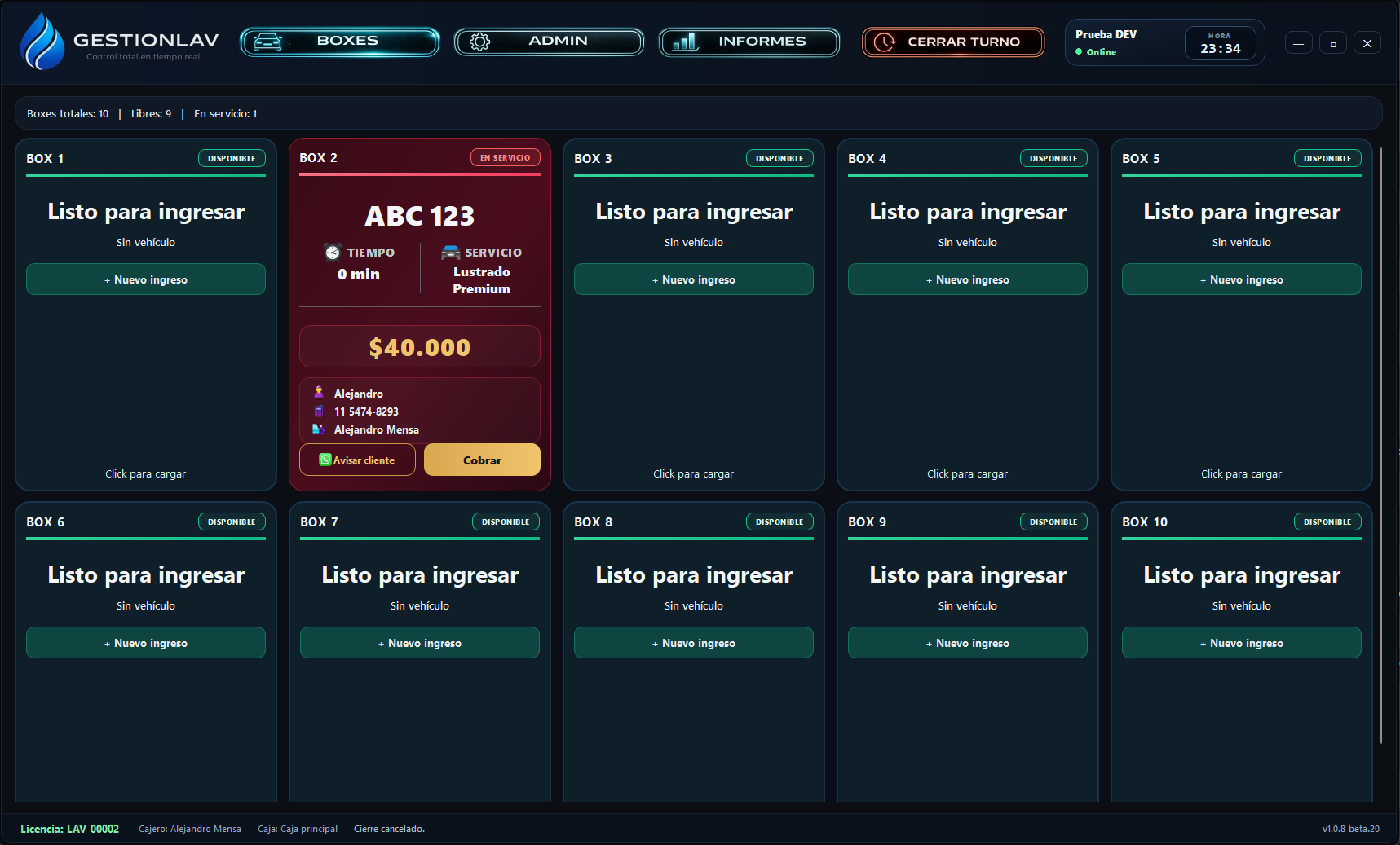 Pantalla real de GestiónLav con boxes libres y un vehículo en servicio